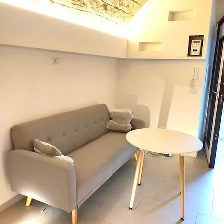 Appartement Cave *